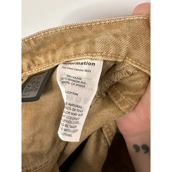 Reformation Tan Tazz Denim Maxi Skirt Size 29 - Picture 4 of 4
